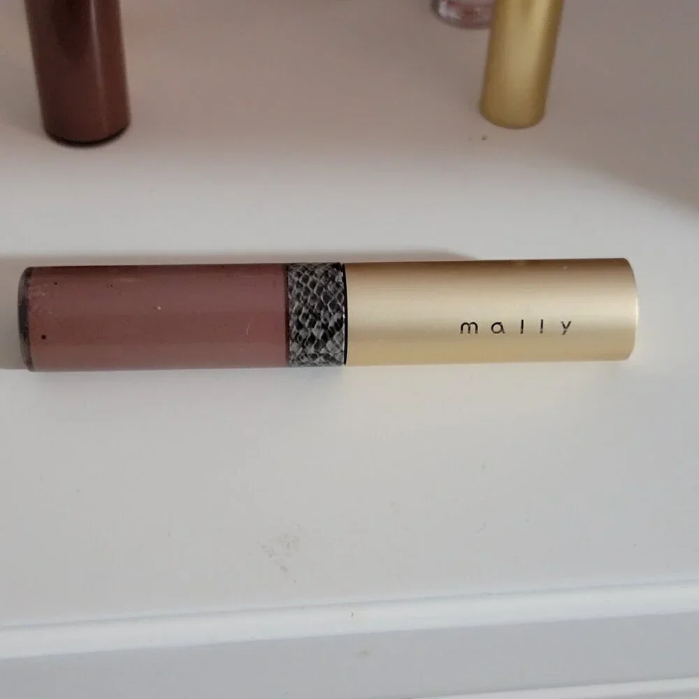 ❤️ Mally Mauve Me Polished Liquid Lipstick Lip Gloss ❤️